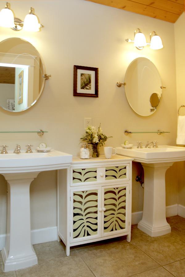 Coho Cottages Willow Creek Экстерьер фото